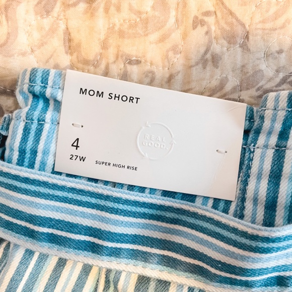 American Eagle Mom Shorts - Picture 3 of 6